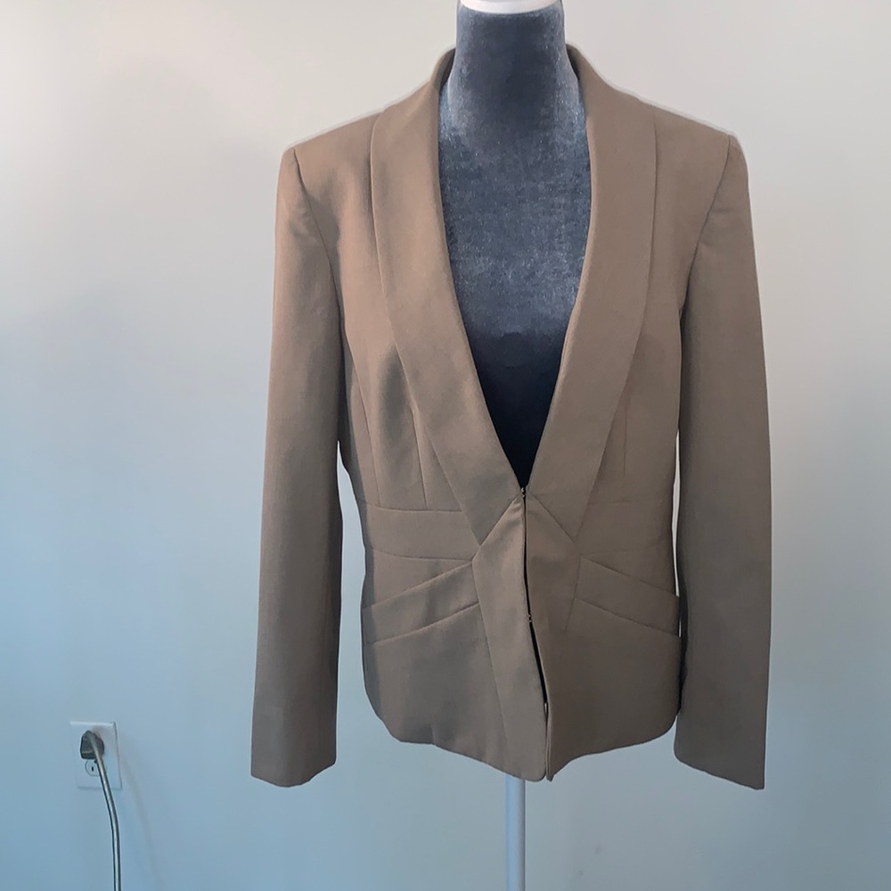 Tahari Arthur S.Levine skirt suit size 12. Color peanut brown.